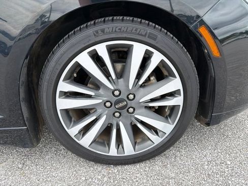 Used 2018 Lincoln MKZ Reserve FWD image 28