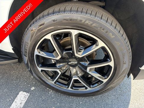 Used 2021 Chevrolet Suburban RST w/ Rear Media and Nav Package image 9