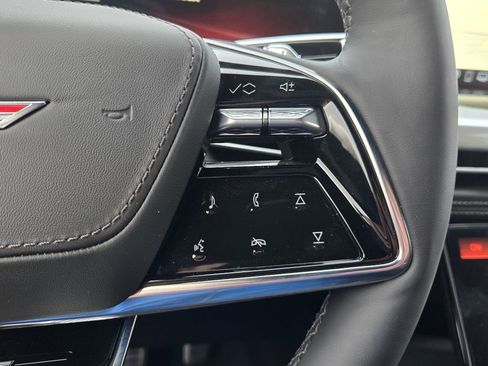 New 2026 Cadillac Escalade ESV V image 27