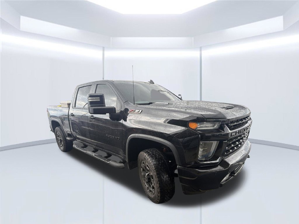 Used 2021 Chevrolet Silverado 2500 LT w/ Midnight Edition AWD/4WD image 4