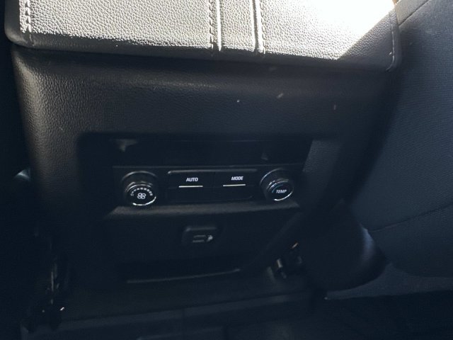 Certified 2019 Chevrolet Traverse LT FWD image 22