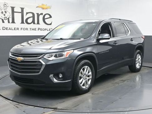 Used 2020 Chevrolet Traverse LT w/ Driver Confidence II Package image 34