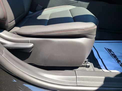 New 2026 Chevrolet Trax RS w/ Sunroof Package FWD image 11