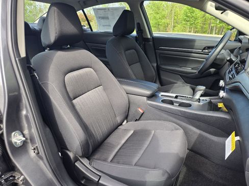 New 2026 Nissan Altima 2.5 SV w/ SV Special Edition Package FWD image 12