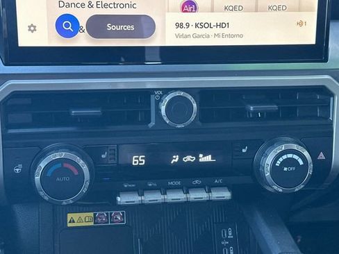 Used 2024 Toyota Tacoma 4x4 Double Cab image 23