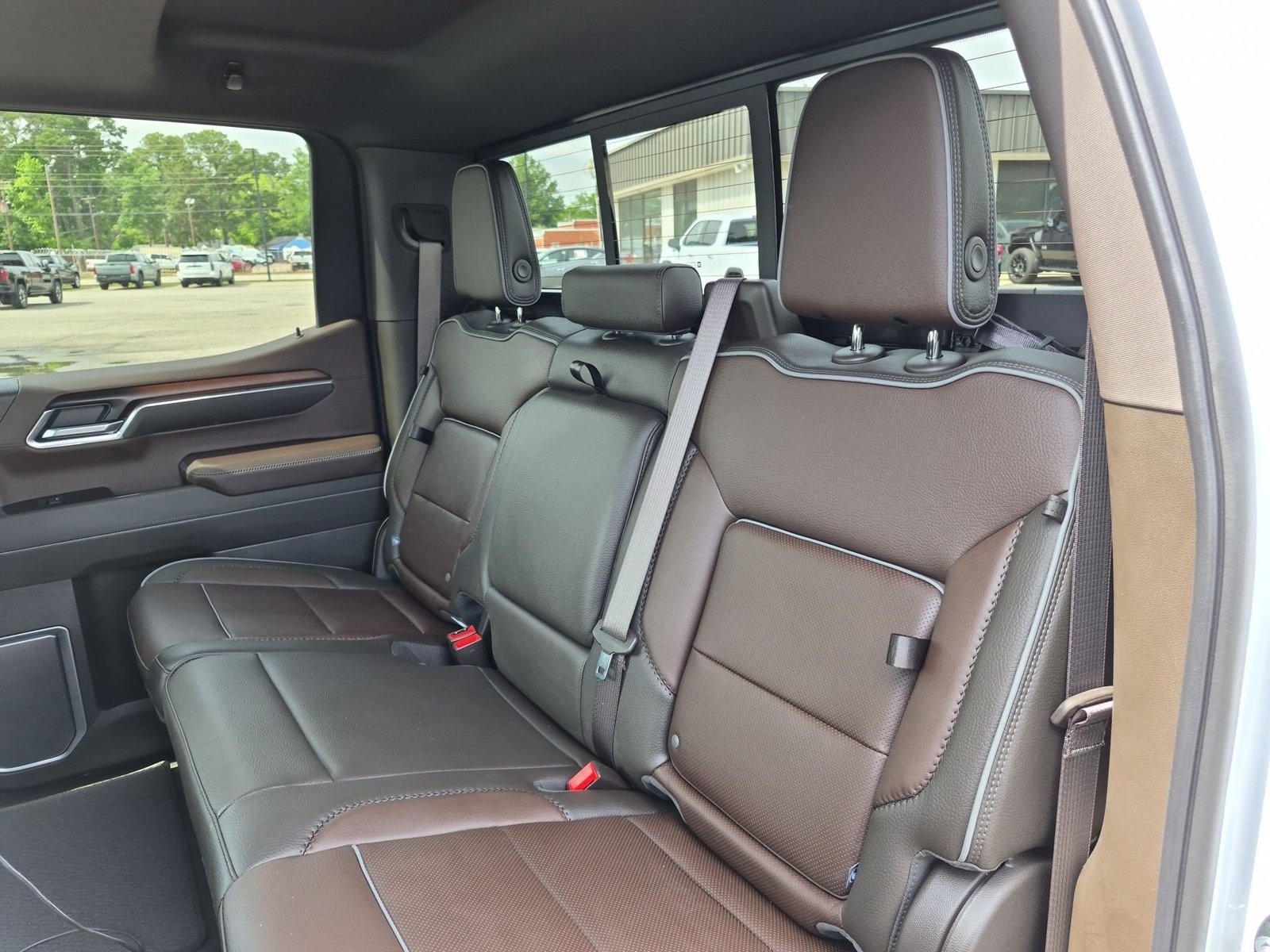 Certified 2026 GMC Sierra 1500 Denali w/ Denali Reserve Package AWD/4WD image 26