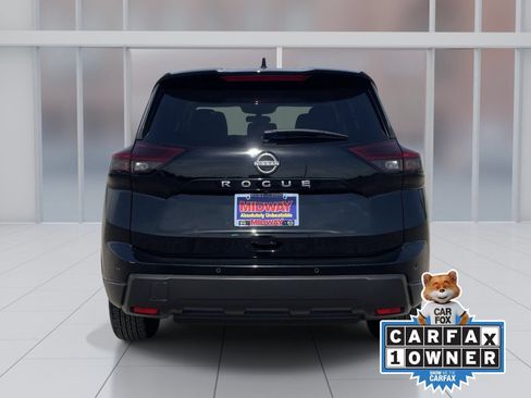 Used 2025 Nissan Rogue SV FWD image 5