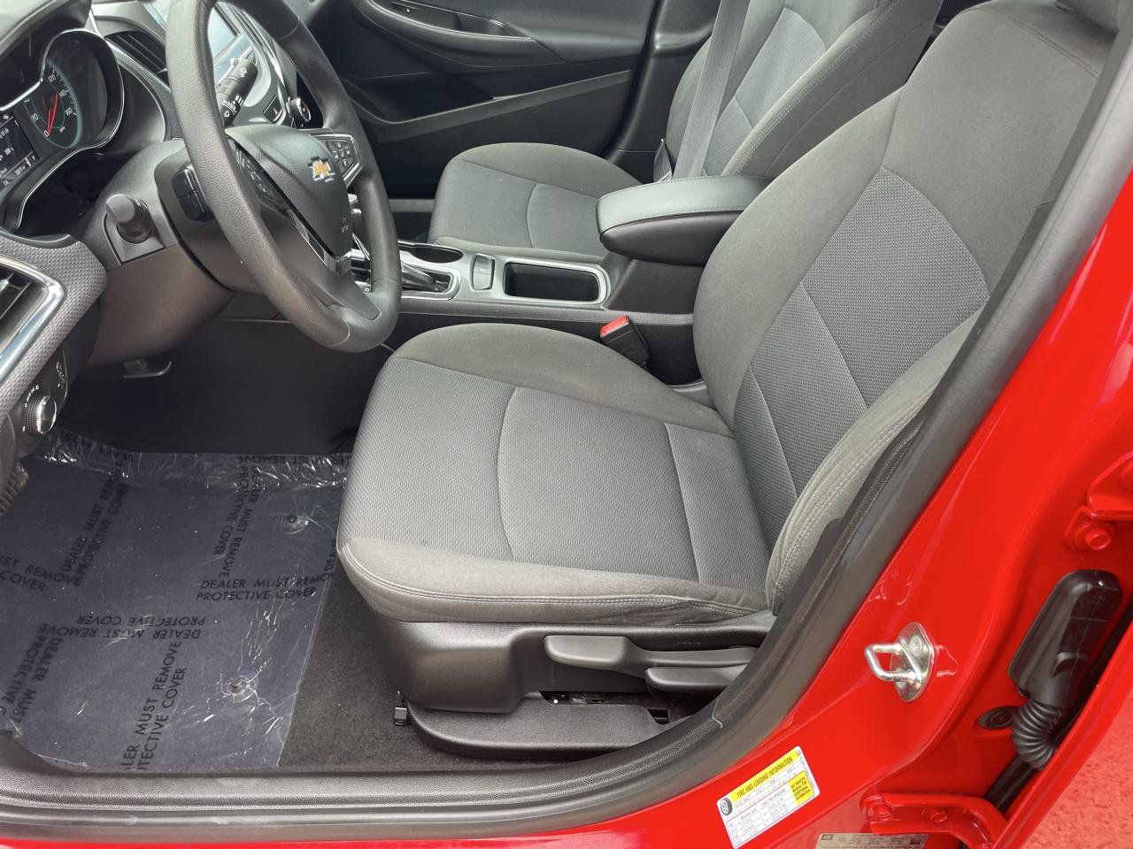 Used 2018 Chevrolet Cruze LT FWD image 35