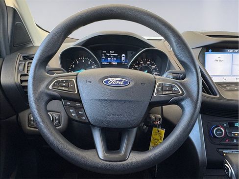 Used 2018 Ford Escape SE w/ SE Sync 3 Package FWD image 12