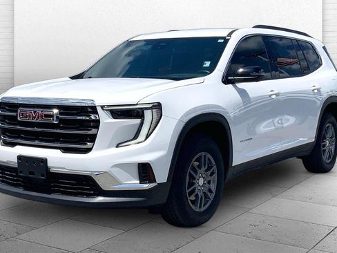 Used 2025 GMC Acadia Elevation AWD/4WD image 11