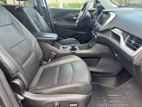 Used 2019 GMC Terrain SLT w/ Preferred Package FWD image 14