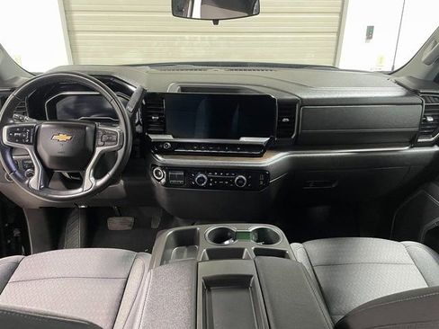 Used 2023 Chevrolet Silverado 1500 LT w/ Convenience Package II image 13