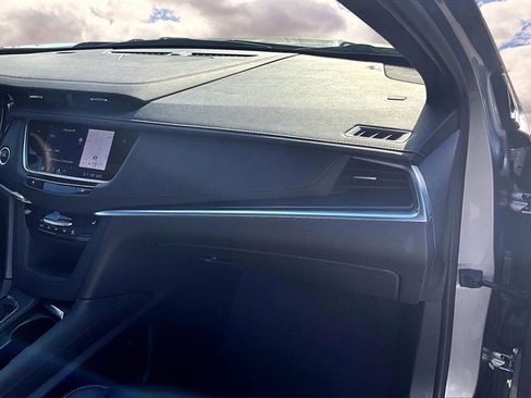 Certified 2025 Cadillac XT5 Premium Luxury image 26