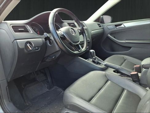 Used 2017 Volkswagen Jetta SE image 20