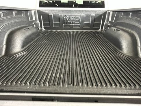Used 2024 RAM 1500 Classic SLT AWD/4WD image 29