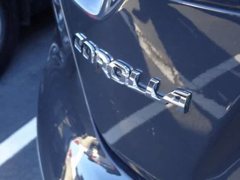 Used 2025 Toyota Corolla SE image 7