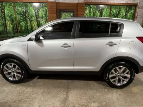 Used 2016 Kia Sportage LX image 5