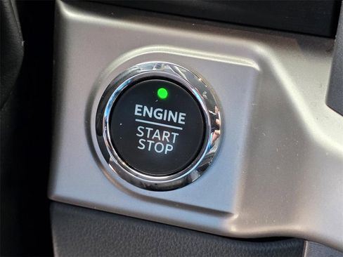 Used 2022 Ford F150 XLT w/ Equipment Group 302A High image 28