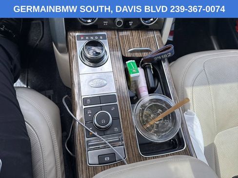 Used 2019 Land Rover Range Rover HSE image 13
