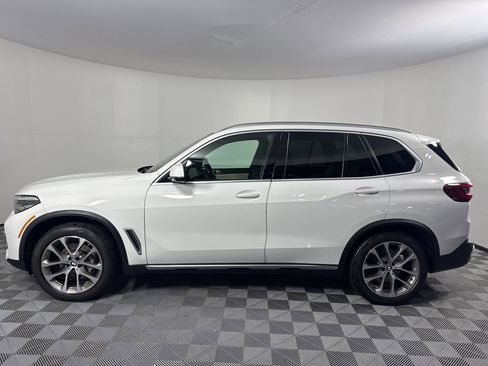 Used 2021 BMW X5 xDrive40i w/ Premium Package image 8