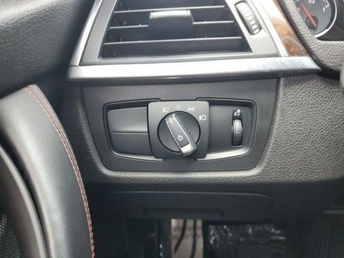 Used 2018 BMW M3 RWD image 33