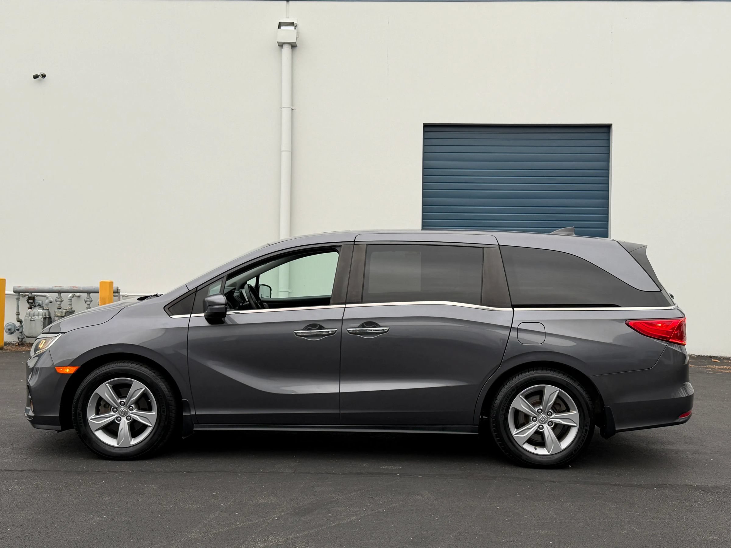 Used 2019 Honda Odyssey EX-L image 2