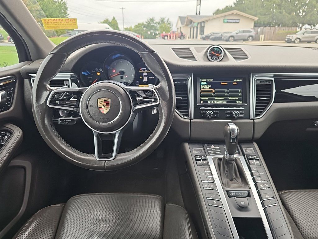 Used 2016 Porsche Macan S AWD/4WD image 2