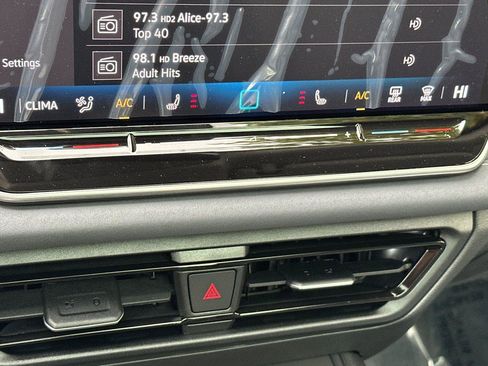 New 2026 Volkswagen Tiguan SE image 19