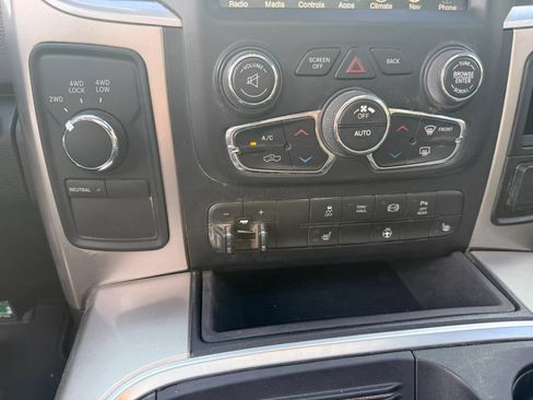 Used 2016 RAM 2500 Big Horn w/ Black Appearance Group AWD/4WD image 16
