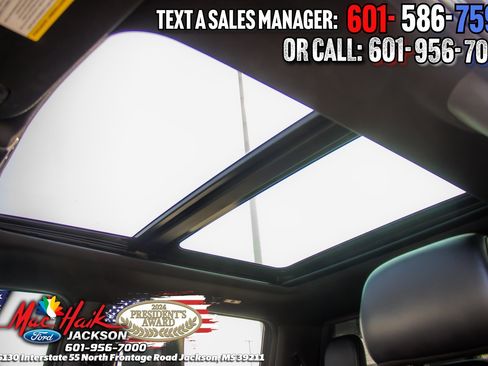 Used 2018 Ford F150 Raptor w/ Equipment Group 802A Luxury image 9