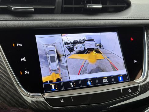 New 2025 Cadillac XT6 Sport w/ Technology Package image 24