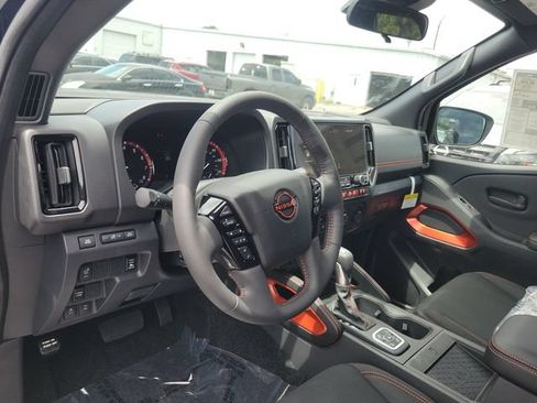 New 2026 Nissan Frontier PRO-4X w/ Pro-4x Convenience Package AWD/4WD image 13