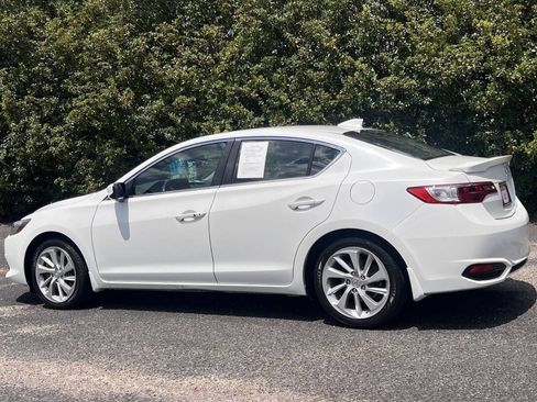 Used 2018 Acura ILX FWD image 5