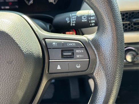 Used 2023 Honda HR-V LX image 33