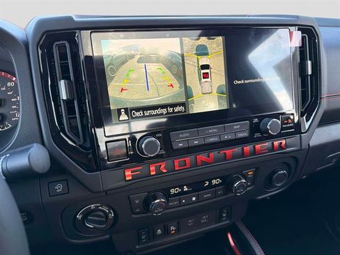 Used 2026 Nissan Frontier PRO-4X w/ Pro Premium Package image 10