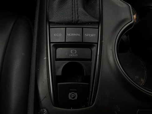 Used 2021 Toyota Camry XSE FWD image 25