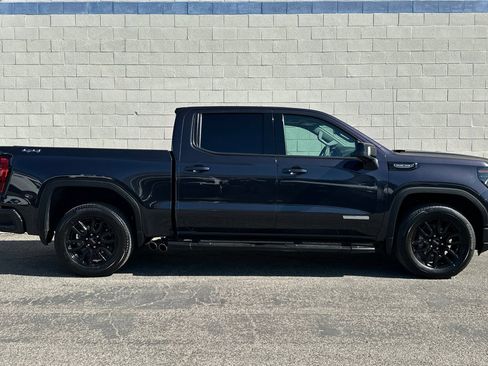 Used 2025 GMC Sierra 1500 Elevation w/ Elevation Premium Package AWD/4WD image 3