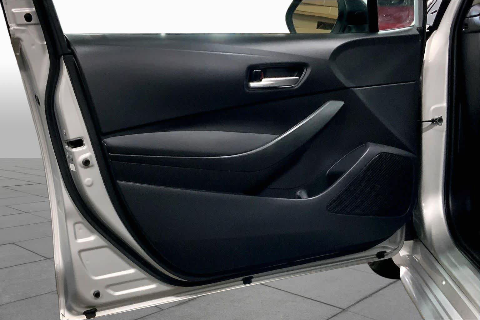 Certified 2020 Toyota Corolla LE w/ Carpet Mat Package (TMS) FWD image 22
