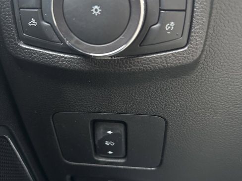 Used 2018 Ford F350 Lariat w/ Chrome Package image 20