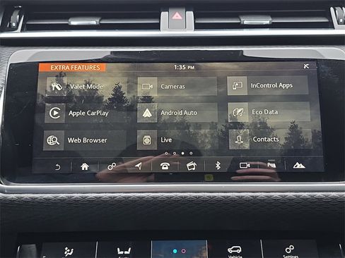 Used 2019 Land Rover Range Rover Velar S image 24