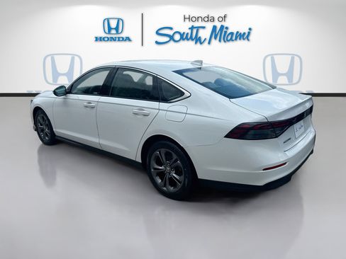 Used 2023 Honda Accord EX image 5
