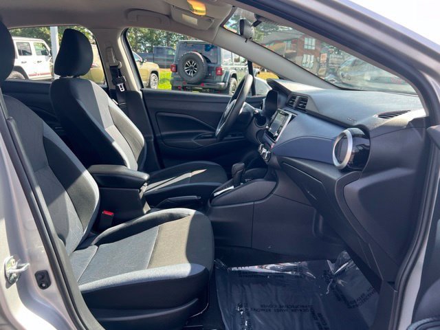 Used 2024 Nissan Versa SV FWD image 12