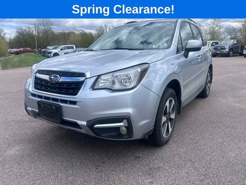 Used 2017 Subaru Forester 2.5i Limited AWD/4WD image 10