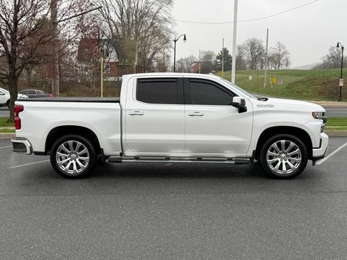 Certified 2020 Chevrolet Silverado 1500 High Country w/ Technology Package AWD/4WD image 18