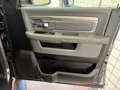 Used 2014 RAM 1500 Big Horn image 16