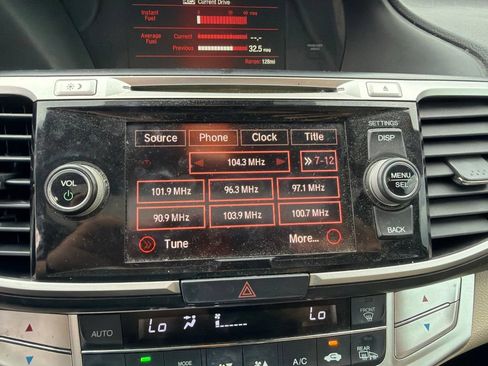 Used 2015 Honda Accord EX-L image 25