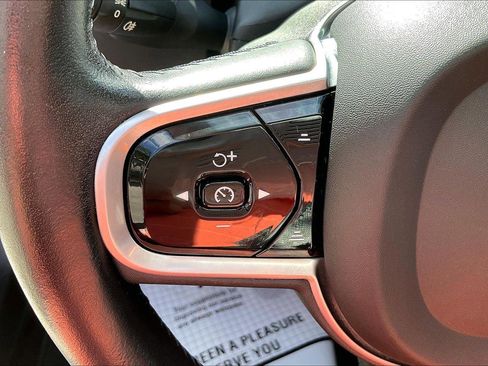 Used 2022 Volvo XC60 B6 Inscription w/ Advanced Package AWD/4WD image 11