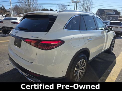 Certified 2025 Mercedes-Benz GLC 300 4MATIC image 9