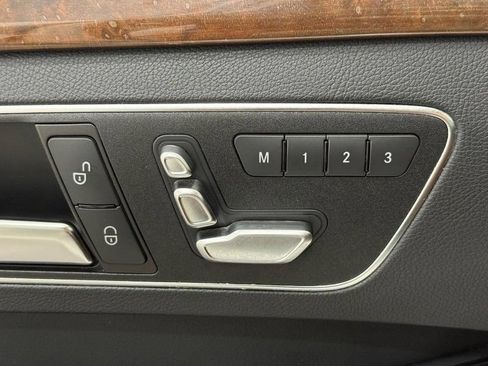 Used 2014 Mercedes-Benz E 350 4MATIC Sedan image 13