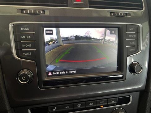 Used 2017 Volkswagen Golf SE AWD/4WD image 20